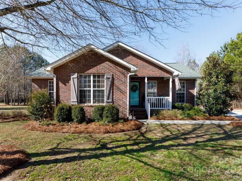 665 Edwards Road, Fort Lawn, SC 29714.  MLS# CAR4219216, YatesRealty ID 15643. 
