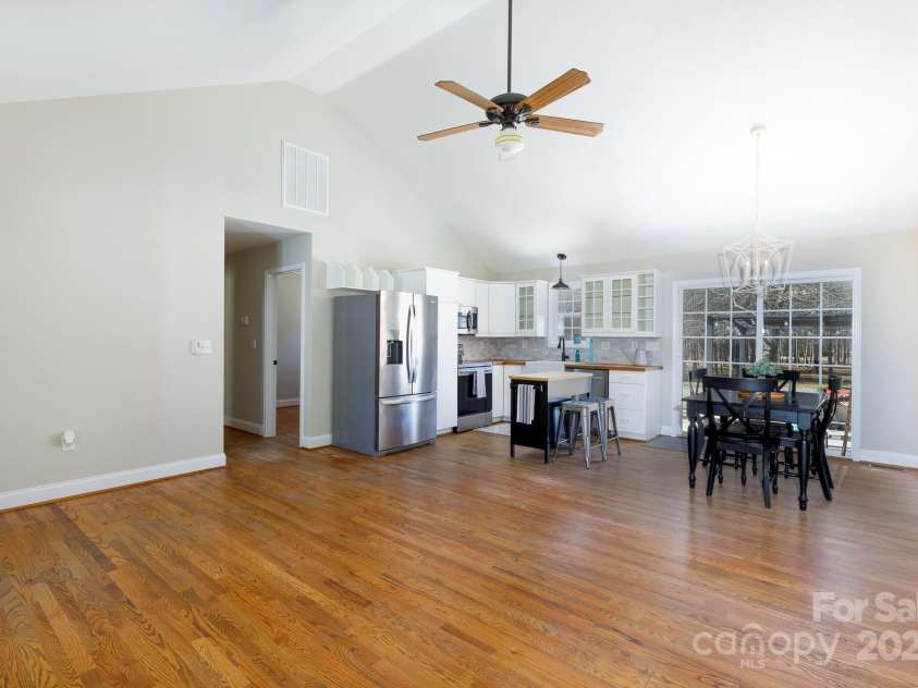 665 Edwards Road, Fort Lawn, SC 29714.  MLS# CAR4219216, YatesRealty ID 15643. 