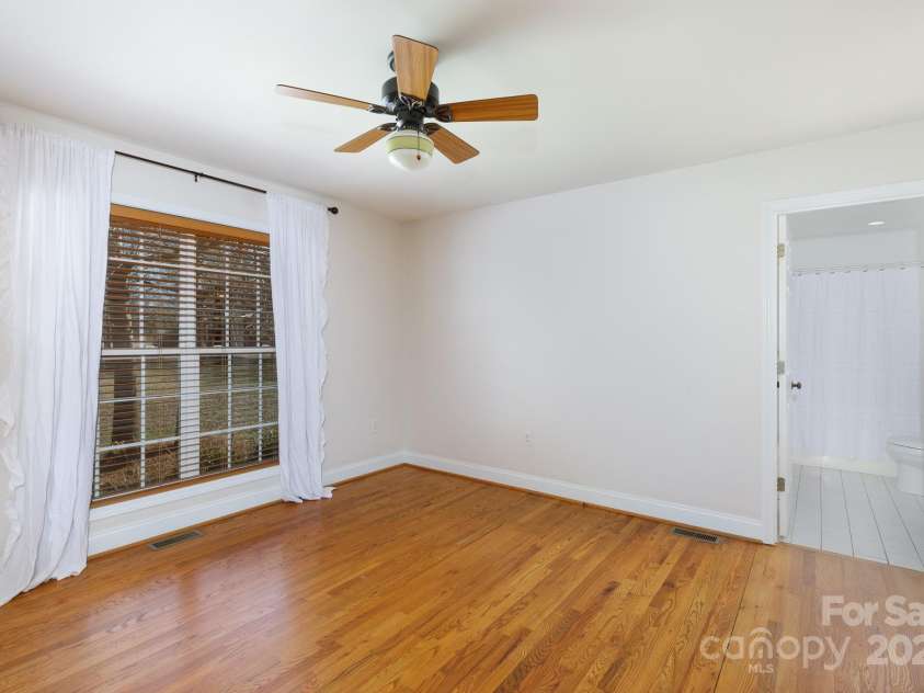 665 Edwards Road, Fort Lawn, SC 29714.  MLS# CAR4219216, YatesRealty ID 15643. 
