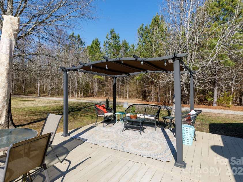 665 Edwards Road, Fort Lawn, SC 29714.  MLS# CAR4219216, YatesRealty ID 15643. 