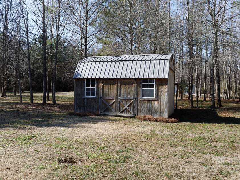 665 Edwards Road, Fort Lawn, SC 29714.  MLS# CAR4219216, YatesRealty ID 15643. 