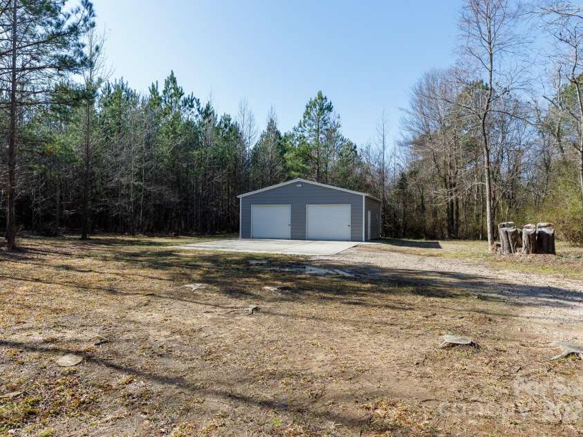 665 Edwards Road, Fort Lawn, SC 29714.  MLS# CAR4219216, YatesRealty ID 15643. 