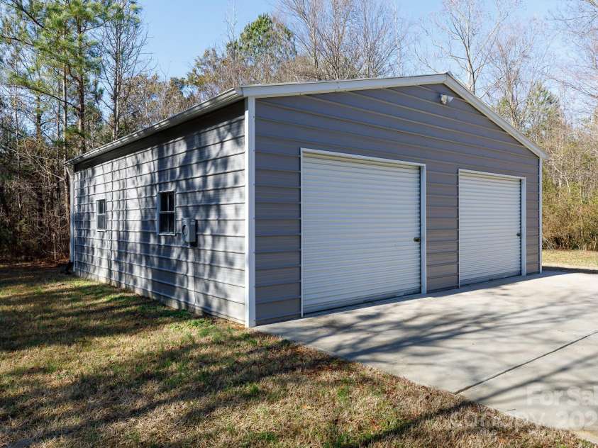 665 Edwards Road, Fort Lawn, SC 29714.  MLS# CAR4219216, YatesRealty ID 15643. 