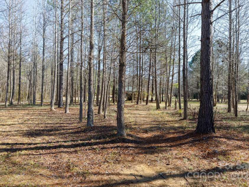 665 Edwards Road, Fort Lawn, SC 29714.  MLS# CAR4219216, YatesRealty ID 15643. 