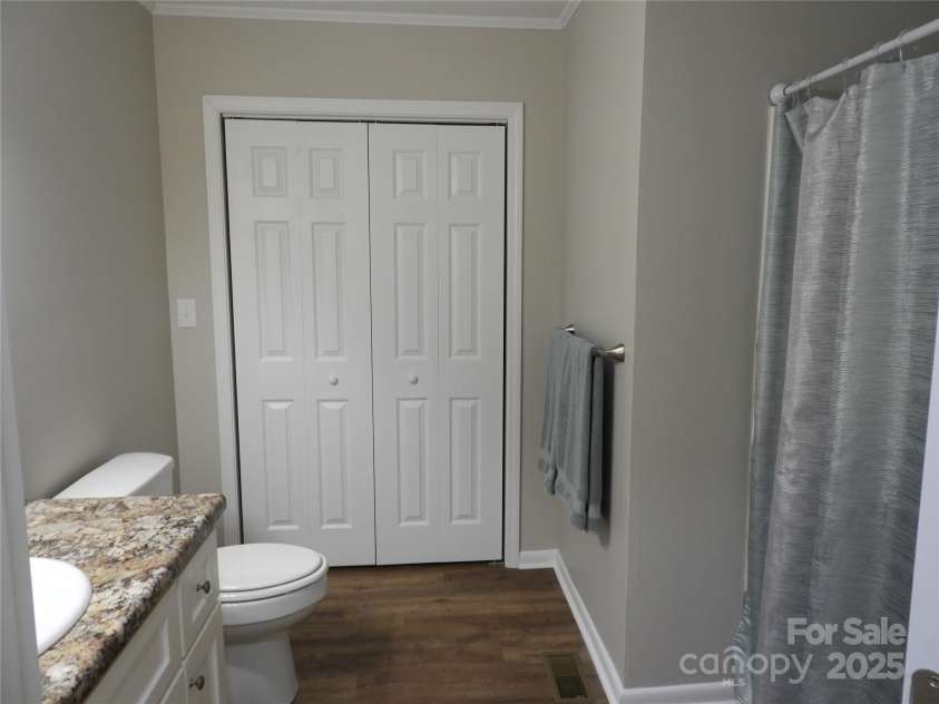 146 Crestmont Drive, Gaffney, SC 29341.  MLS# CAR4249818, YatesRealty ID 15644. 