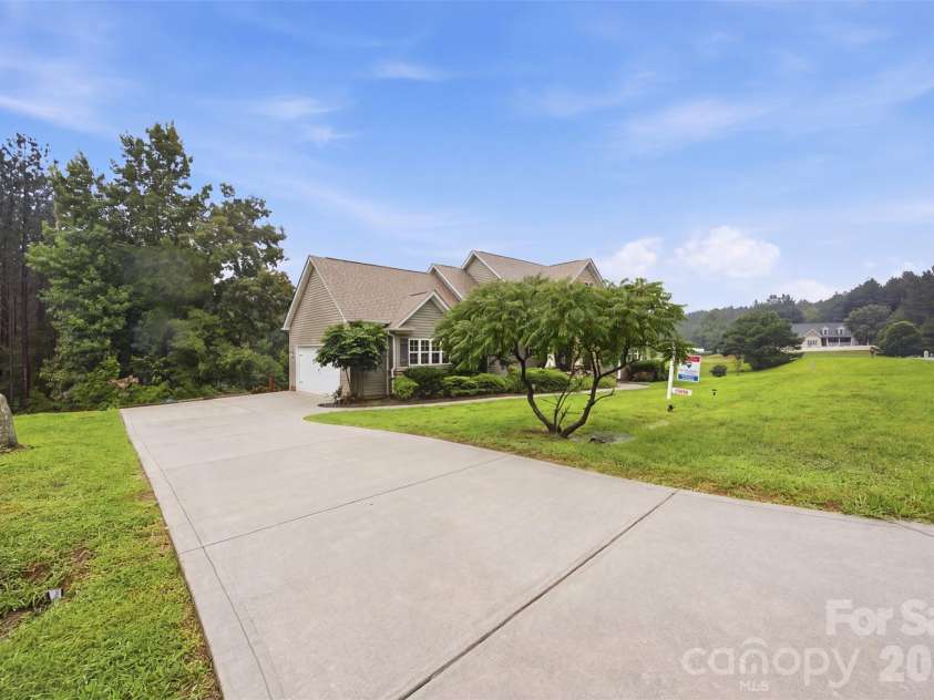 3020 Archer Way Drive, Iron Station, NC 28080.  MLS# CAR4364881, YatesRealty ID 15644. 