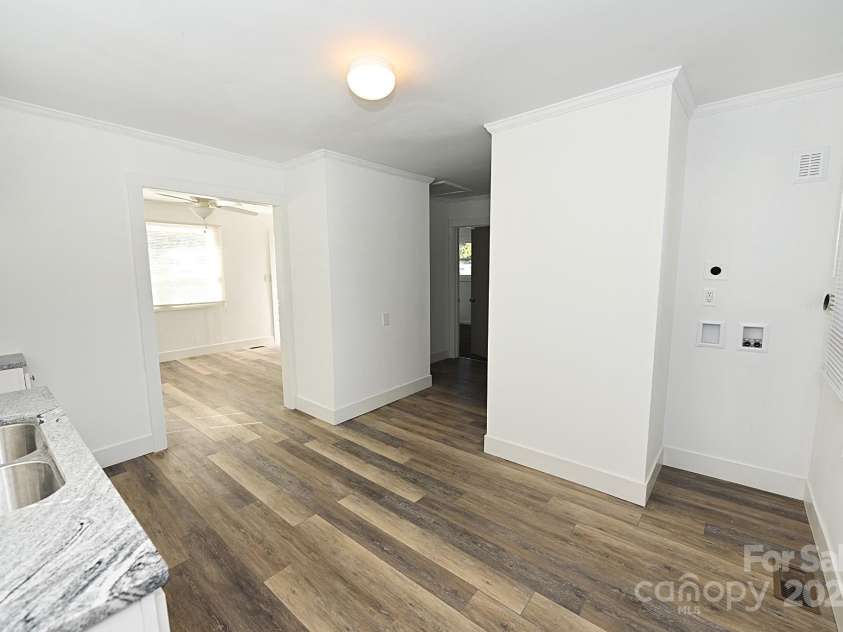 125 Ervin Avenue, Newton, NC 28658.  MLS# CAR4192439, YatesRealty ID 15645. 