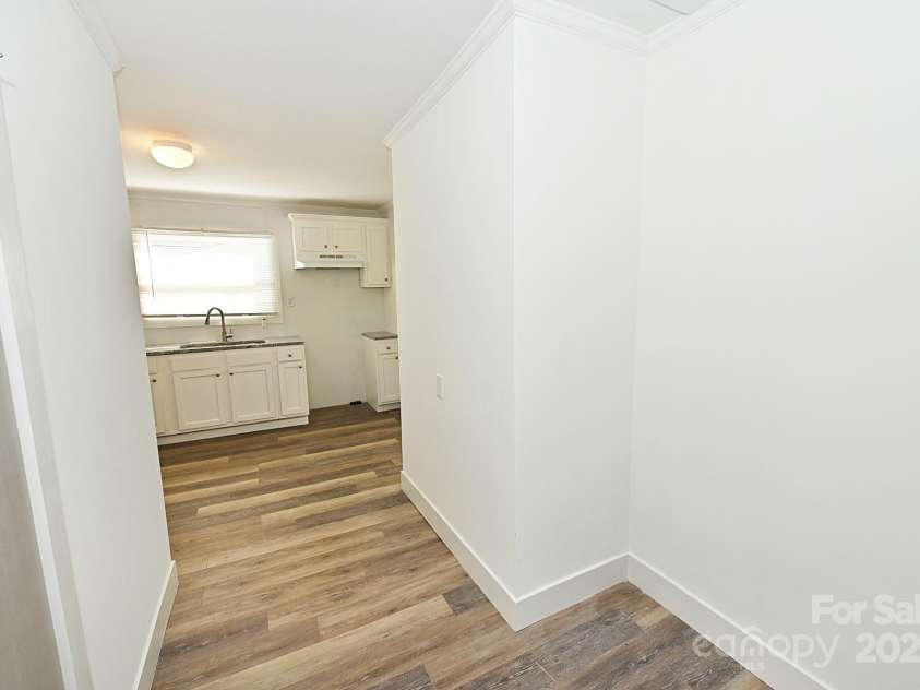 125 Ervin Avenue, Newton, NC 28658.  MLS# CAR4192439, YatesRealty ID 15645. 