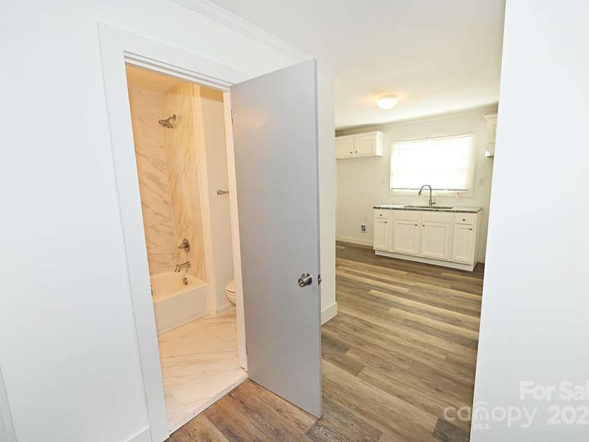 125 Ervin Avenue, Newton, NC 28658.  MLS# CAR4192439, YatesRealty ID 15645. 