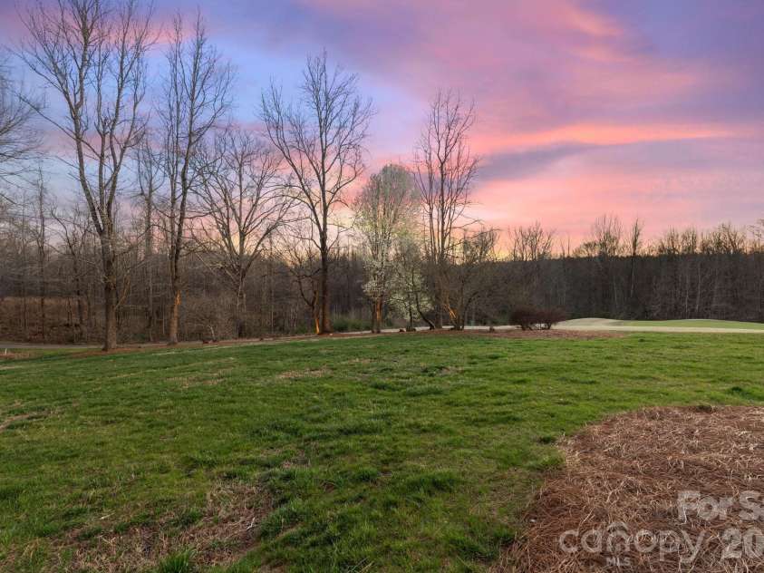 280 Brassie Lane, Summerfield, NC 27358.  MLS# CAR4367731, YatesRealty ID 15645. 