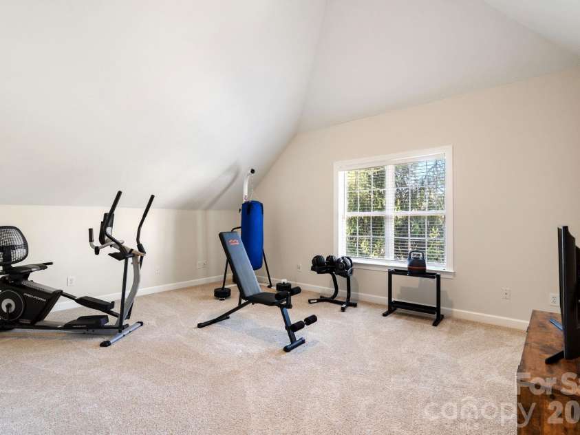 280 Brassie Lane, Summerfield, NC 27358.  MLS# CAR4367731, YatesRealty ID 15645. Bonus - Upper