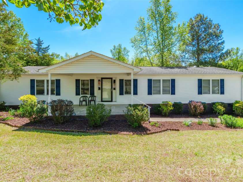 777 John Doster Road, Pageland, SC 29728.  MLS# CAR4369679, YatesRealty ID 15646. 