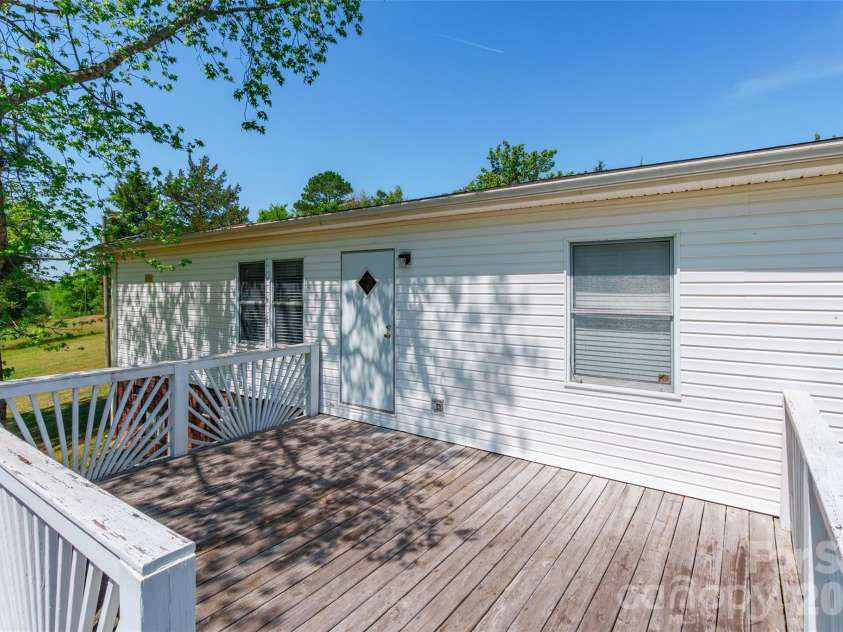 777 John Doster Road, Pageland, SC 29728.  MLS# CAR4369679, YatesRealty ID 15646. 