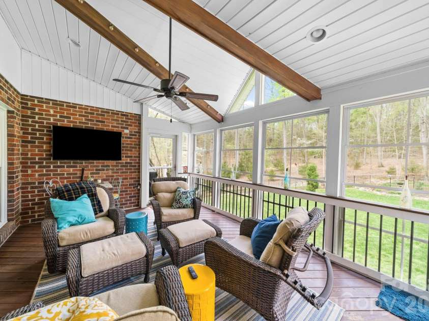 5540 Dogwood Boulevard, Kannapolis, NC 28081.  MLS# CAR4363930, YatesRealty ID 15649. 