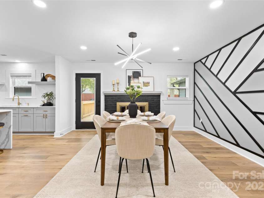 7009 Wrentree Drive, Charlotte, NC 28210.  MLS# CAR4241496, YatesRealty ID 15649. 