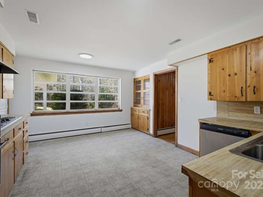 2705 US 70 Highway, Morganton, NC 28655.  MLS# CAR4326391, YatesRealty ID 1565. 