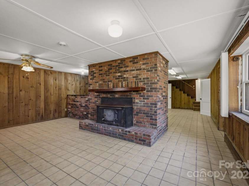 2705 US 70 Highway, Morganton, NC 28655.  MLS# CAR4326391, YatesRealty ID 1565. 