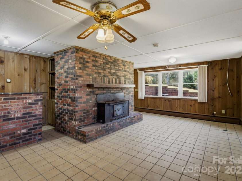 2705 US 70 Highway, Morganton, NC 28655.  MLS# CAR4326391, YatesRealty ID 1565. 