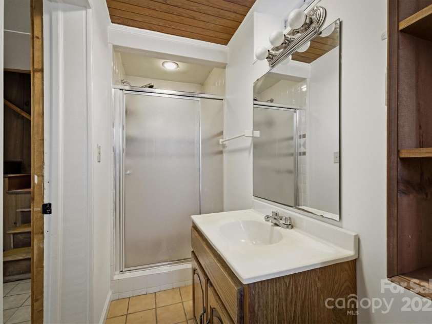 2705 US 70 Highway, Morganton, NC 28655.  MLS# CAR4326391, YatesRealty ID 1565. 