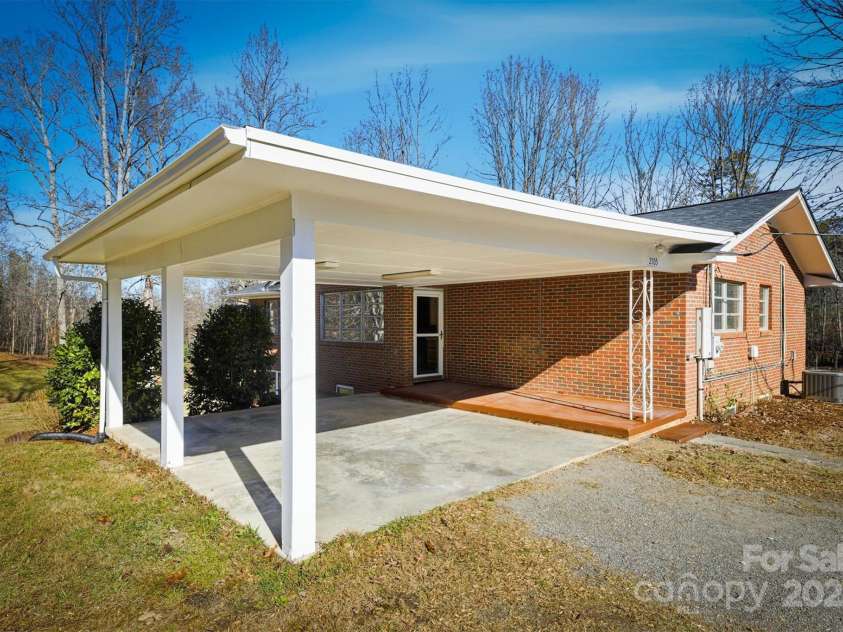 2705 US 70 Highway, Morganton, NC 28655.  MLS# CAR4326391, YatesRealty ID 1565. 