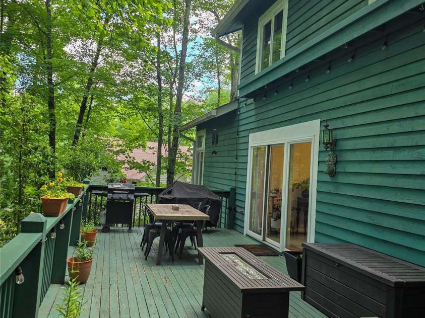 26 Autumn Ridge Lane, Asheville, NC 28803.  MLS# CAR4368314, YatesRealty ID 15650. Back deck 