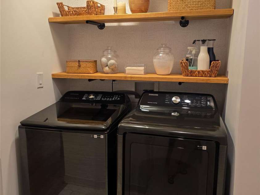 26 Autumn Ridge Lane, Asheville, NC 28803.  MLS# CAR4368314, YatesRealty ID 15650. Laundry Closet