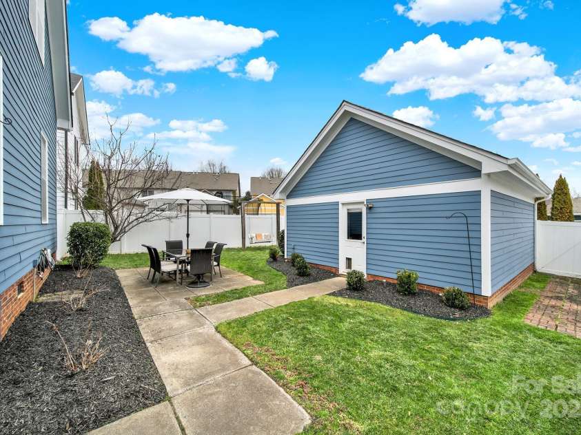 431 Third Baxter Street, Fort Mill, SC 29708.  MLS# CAR4222354, YatesRealty ID 15650. 