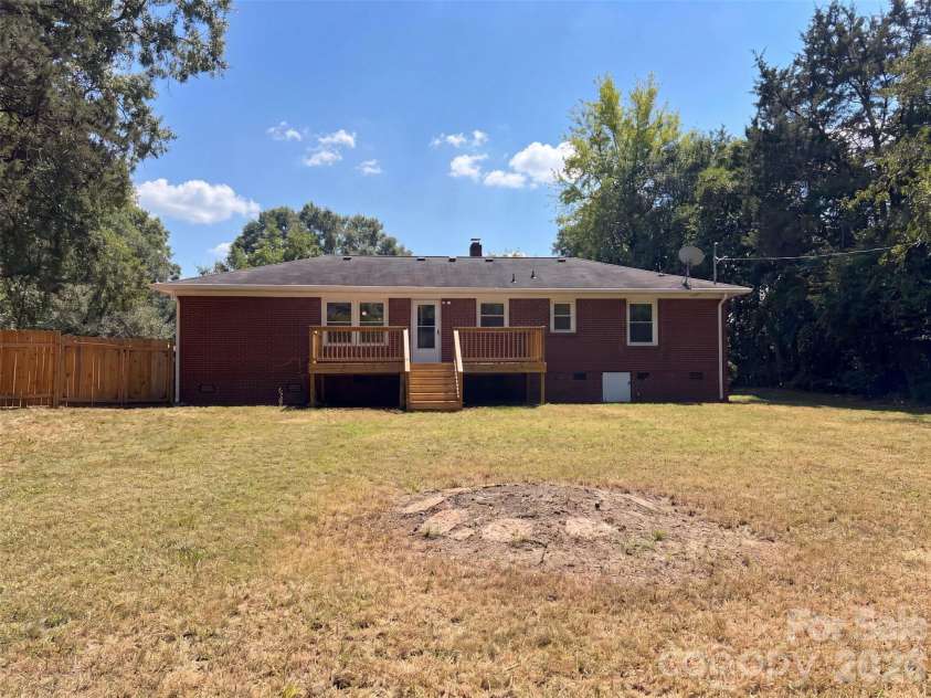 2154 Rosewood Drive, Rock Hill, SC 29732.  MLS# CAR4422391, YatesRealty ID 15652. 
