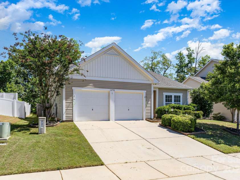 12792 Clydesdale Drive, Midland, NC 28107.  MLS# CAR4256006, YatesRealty ID 15653. 