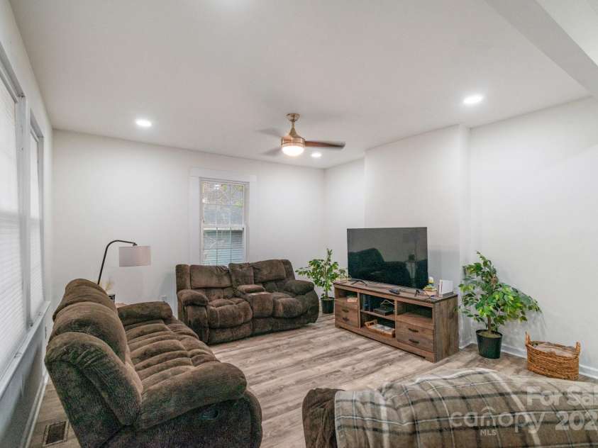 65 Franklin Street, Wadesboro, NC 28170.  MLS# CAR4219268, YatesRealty ID 15654. 