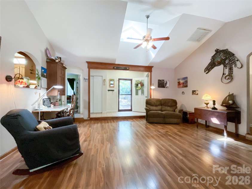 7200 Nesbit Road, Waxhaw, NC 28173.  MLS# CAR4360179, YatesRealty ID 15654. 