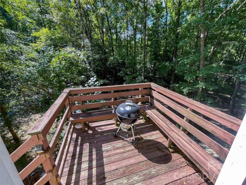 7200 Nesbit Road, Waxhaw, NC 28173.  MLS# CAR4360179, YatesRealty ID 15654. Second living quarter deck