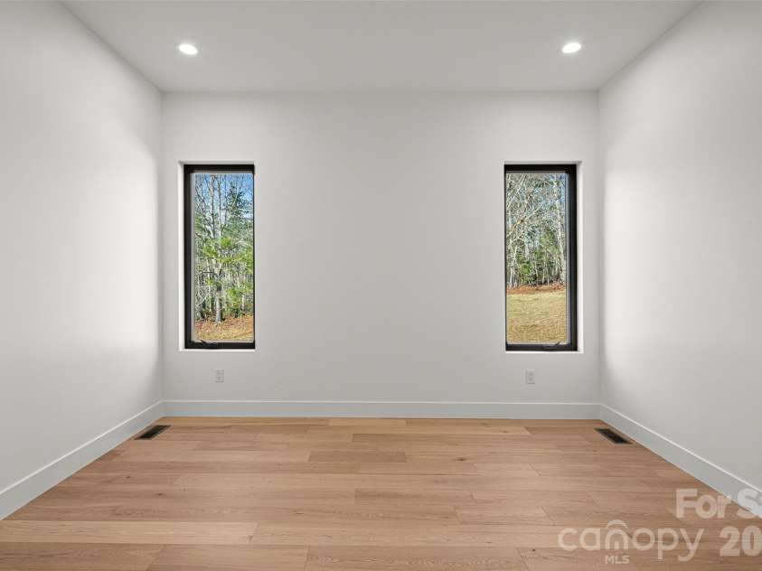 140 Golden Pasture Drive, Fletcher, NC 28732.  MLS# CAR4357245, YatesRealty ID 15655. 