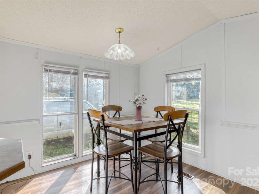 130 Delinda Drive, Rockwell, NC 28138.  MLS# CAR4235974, YatesRealty ID 15658. DINING