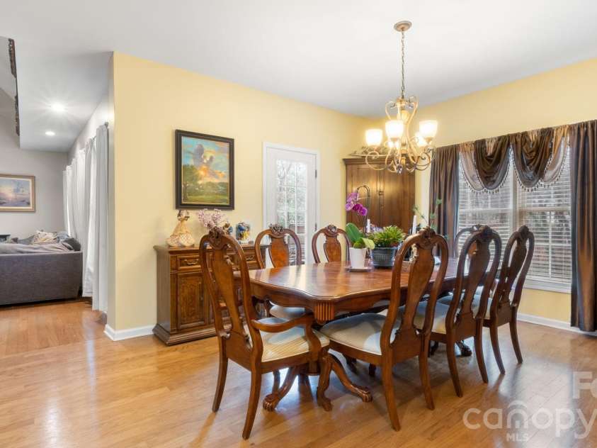 2853 Wimbledon Drive, Gastonia, NC 28056.  MLS# CAR4349832, YatesRealty ID 15659. 