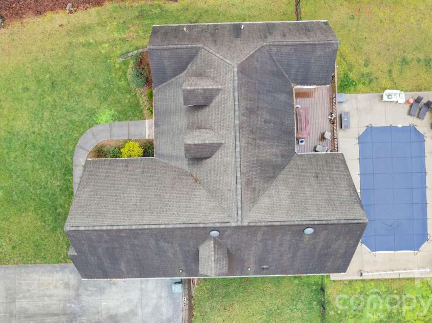 2853 Wimbledon Drive, Gastonia, NC 28056.  MLS# CAR4349832, YatesRealty ID 15659. 