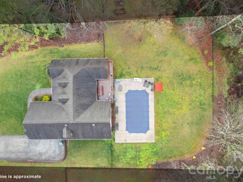 2853 Wimbledon Drive, Gastonia, NC 28056.  MLS# CAR4349832, YatesRealty ID 15659. 