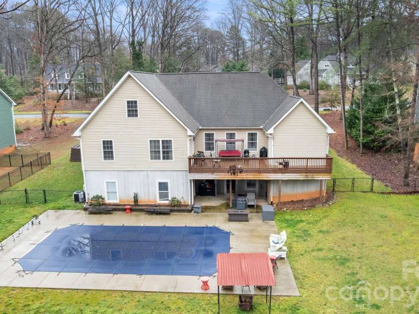 2853 Wimbledon Drive, Gastonia, NC 28056.  MLS# CAR4349832, YatesRealty ID 15659. 