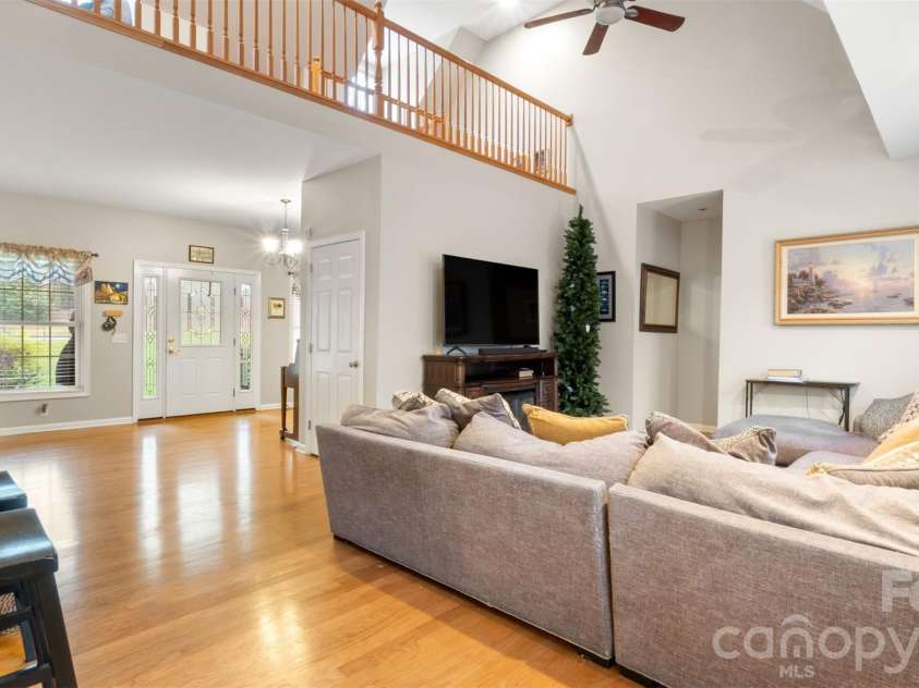 2853 Wimbledon Drive, Gastonia, NC 28056.  MLS# CAR4349832, YatesRealty ID 15659. Great Rm