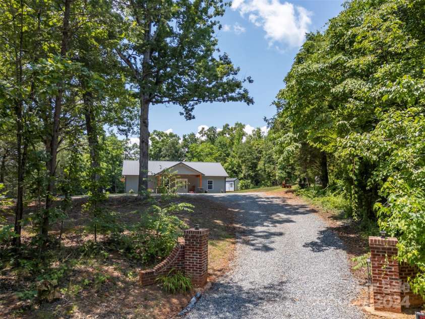 107 Grandview Drive, Rutherfordton, NC 28139.  MLS# CAR4190639, YatesRealty ID 1566. 