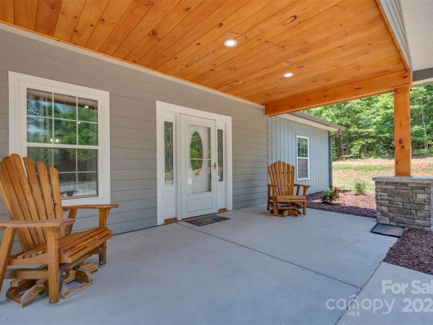 107 Grandview Drive, Rutherfordton, NC 28139.  MLS# CAR4190639, YatesRealty ID 1566. 