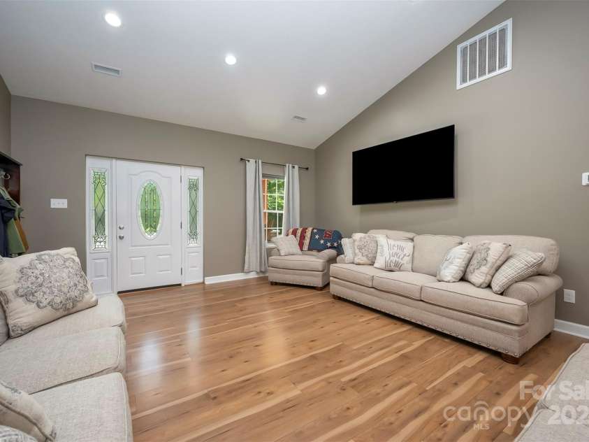 107 Grandview Drive, Rutherfordton, NC 28139.  MLS# CAR4190639, YatesRealty ID 1566. 