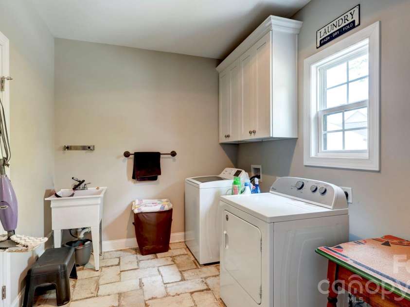 1775 Enochville Road, Kannapolis, NC 28081.  MLS# CAR4343374, YatesRealty ID 15662. 