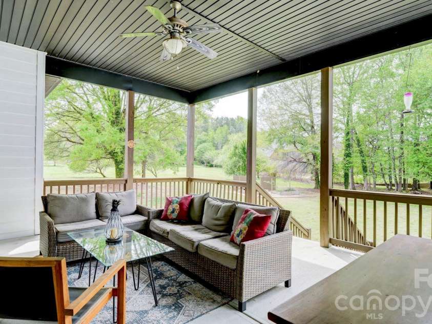 1775 Enochville Road, Kannapolis, NC 28081.  MLS# CAR4343374, YatesRealty ID 15662. 