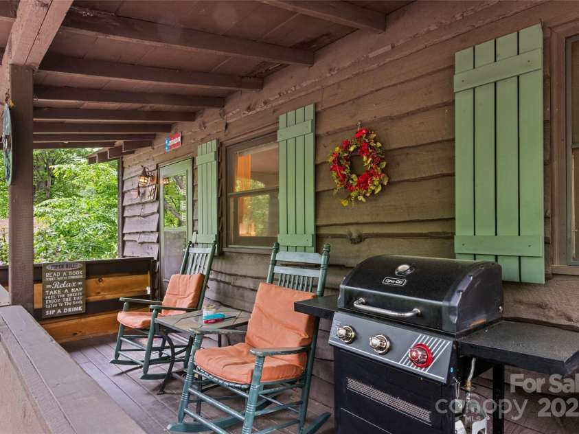 37 Sassafras Lane, Maggie Valley, NC 28751.  MLS# CAR4260873, YatesRealty ID 15663. 