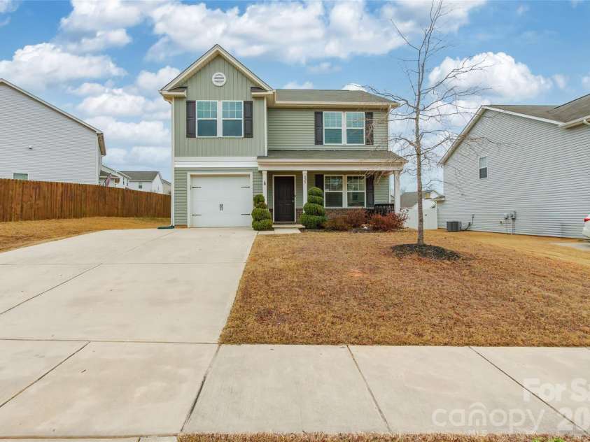 825 Georgia Oak Lane, Landis, NC 28088.  MLS# CAR4350192, YatesRealty ID 15664. 