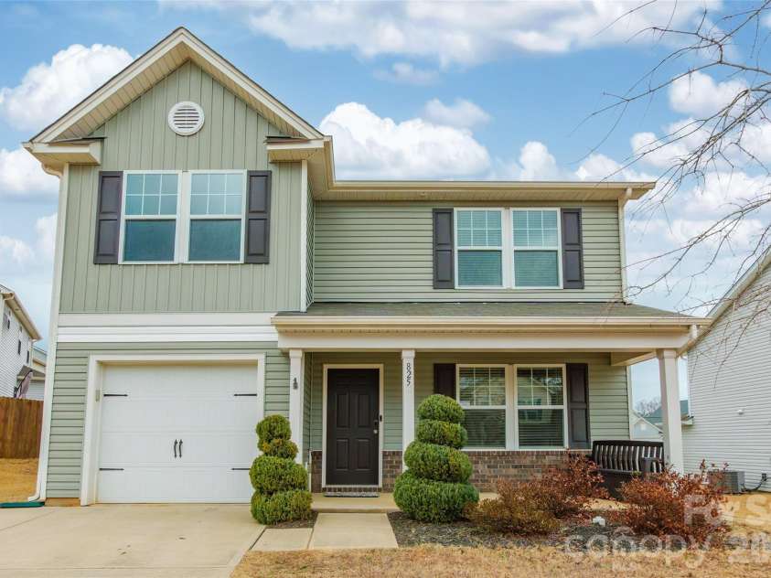 825 Georgia Oak Lane, Landis, NC 28088.  MLS# CAR4350192, YatesRealty ID 15664. 
