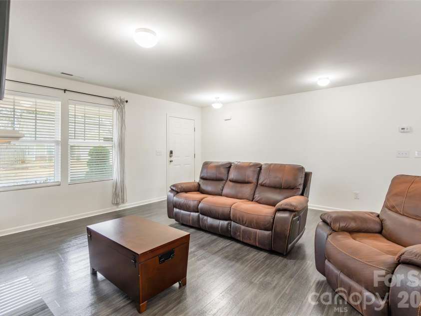 825 Georgia Oak Lane, Landis, NC 28088.  MLS# CAR4350192, YatesRealty ID 15664. 