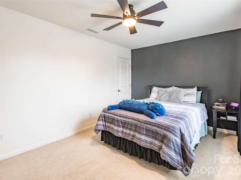 825 Georgia Oak Lane, Landis, NC 28088.  MLS# CAR4350192, YatesRealty ID 15664. 