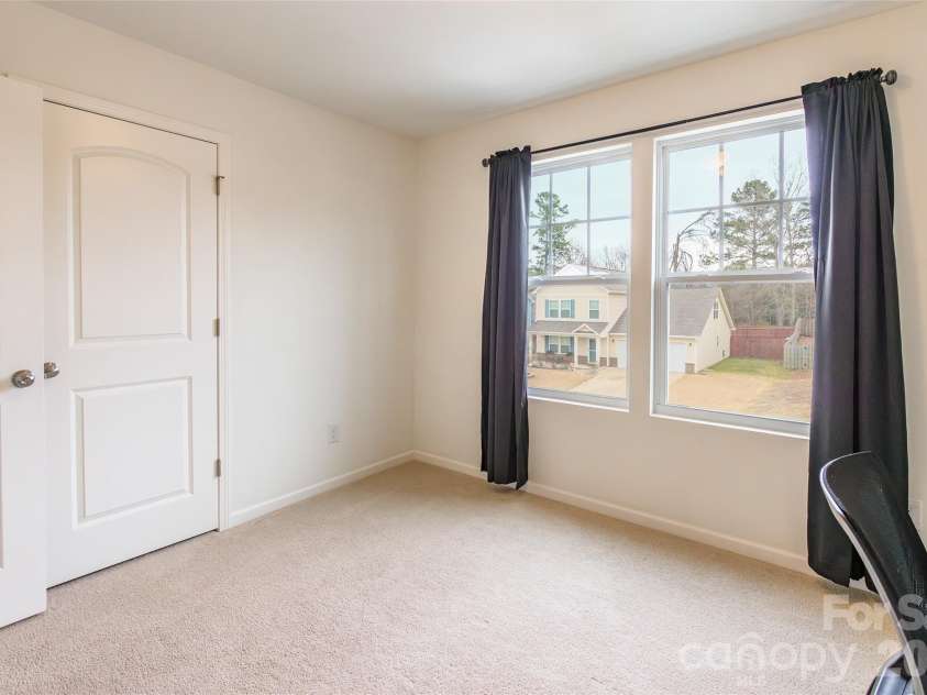 825 Georgia Oak Lane, Landis, NC 28088.  MLS# CAR4350192, YatesRealty ID 15664. 